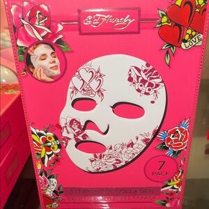 Ed Hardy Pink Vitamin & Collagen Face Mask